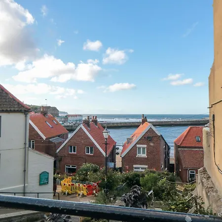 Holiday home Henrietta Whitby